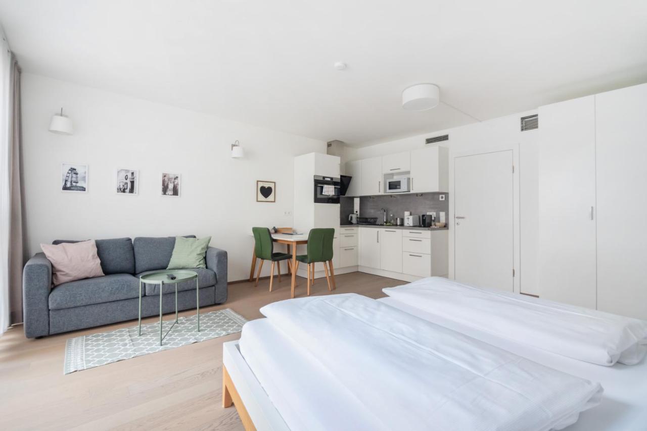 Quiet And Cozy Apartment Next To Mariahilfer Strasse And Naschmarkt With Ac, Minimum 30 Nights ウィーン エクステリア 写真
