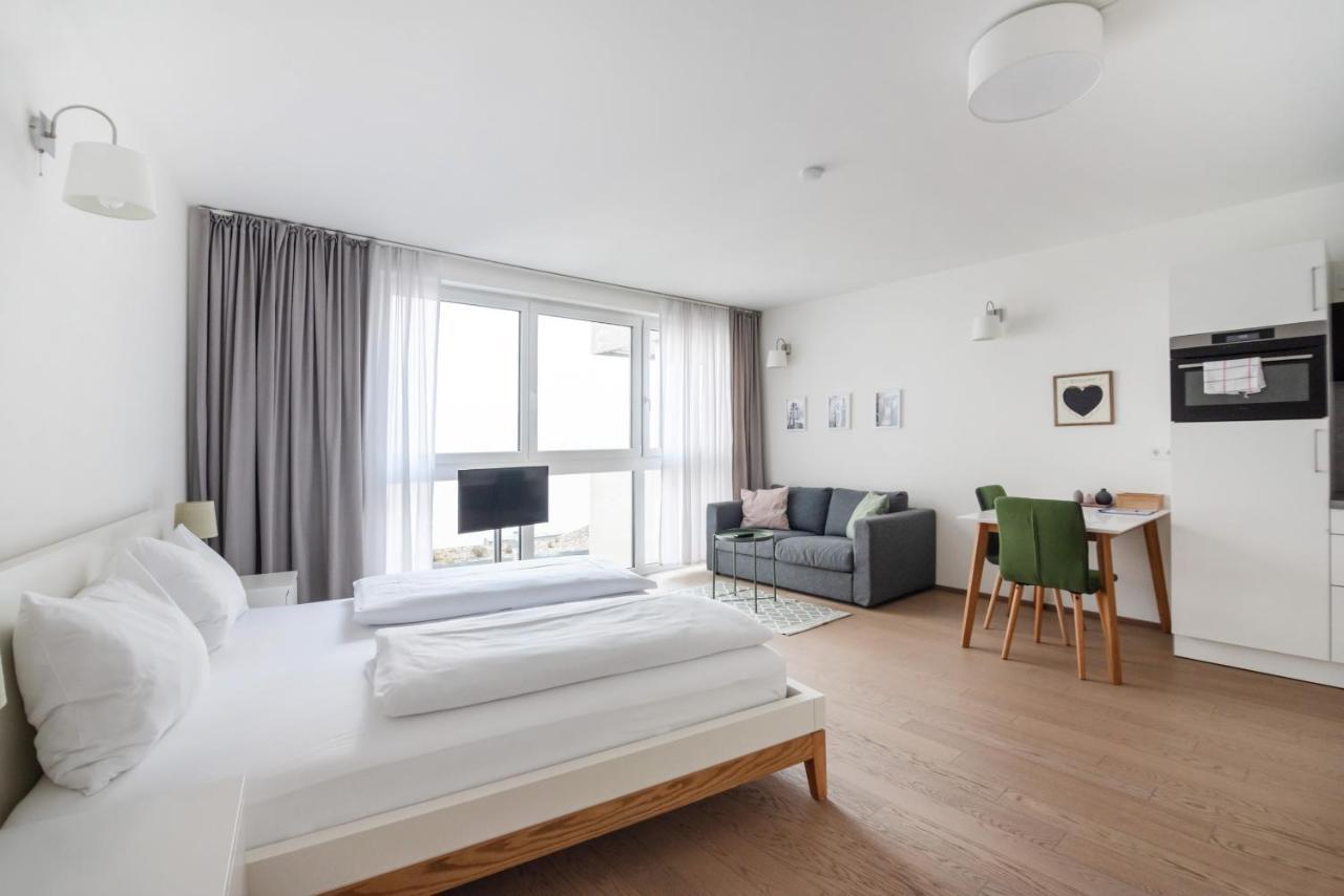Quiet And Cozy Apartment Next To Mariahilfer Strasse And Naschmarkt With Ac, Minimum 30 Nights ウィーン エクステリア 写真