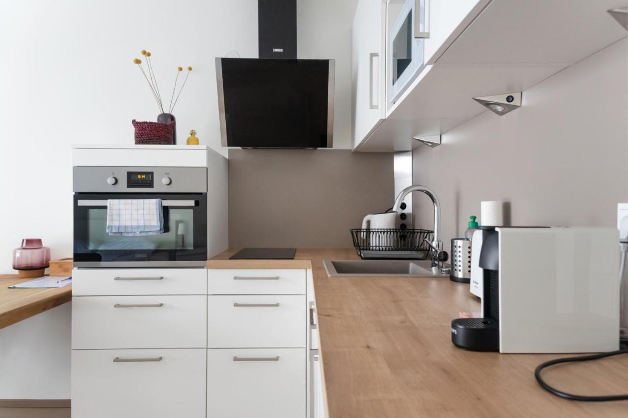 Quiet And Cozy Apartment Next To Mariahilfer Strasse And Naschmarkt With Ac, Minimum 30 Nights ウィーン エクステリア 写真
